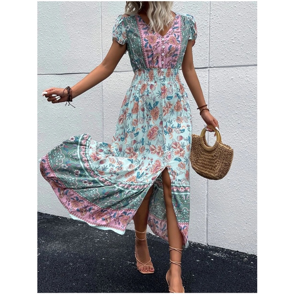 Boho Red Floral Print Butterfly Sleeve Button Detail Dress - Picture 3 of 8